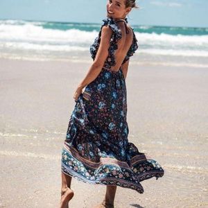 NWT Bohemian opened back floral maxi dress
